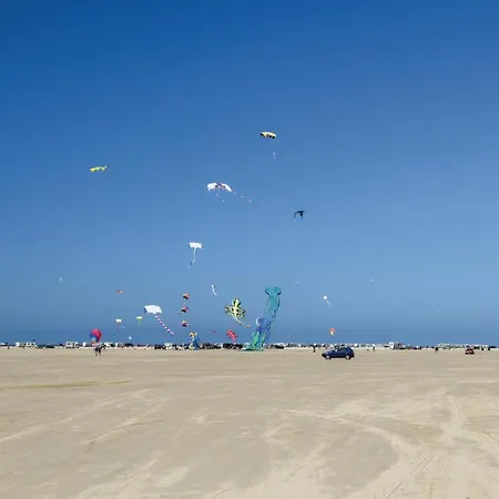 Lovely In Romo With House Sea View