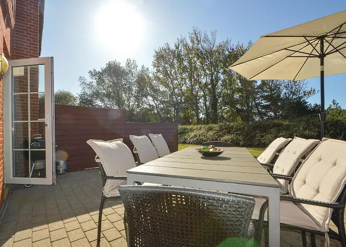 Lovely In With House Sea View Дом отдыха Romo