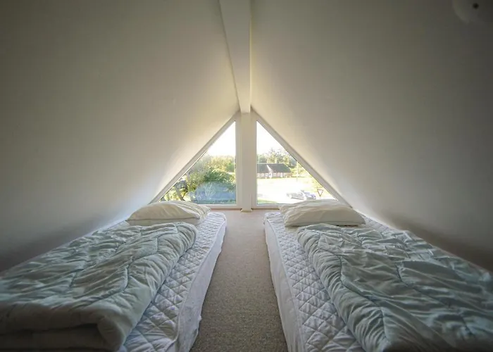 Lovely In With House Sea View