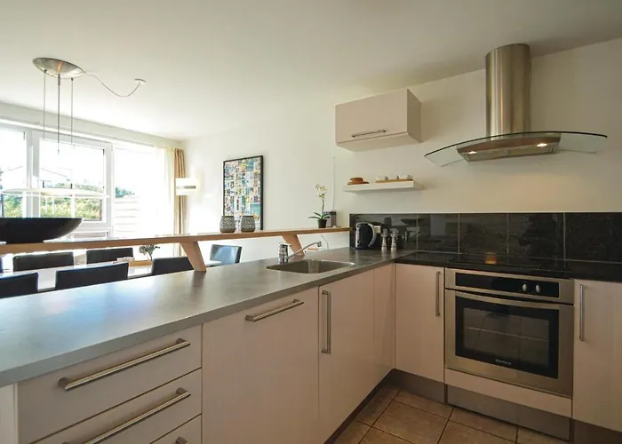 Lovely In With House Sea View Romo